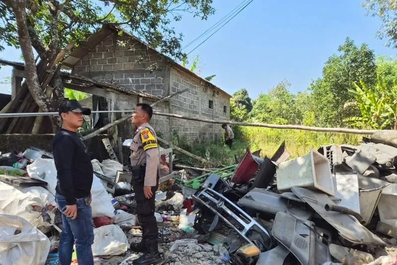 Polres Malang : Temuan Mortir dimusnahkan Gegana Polda Jatim